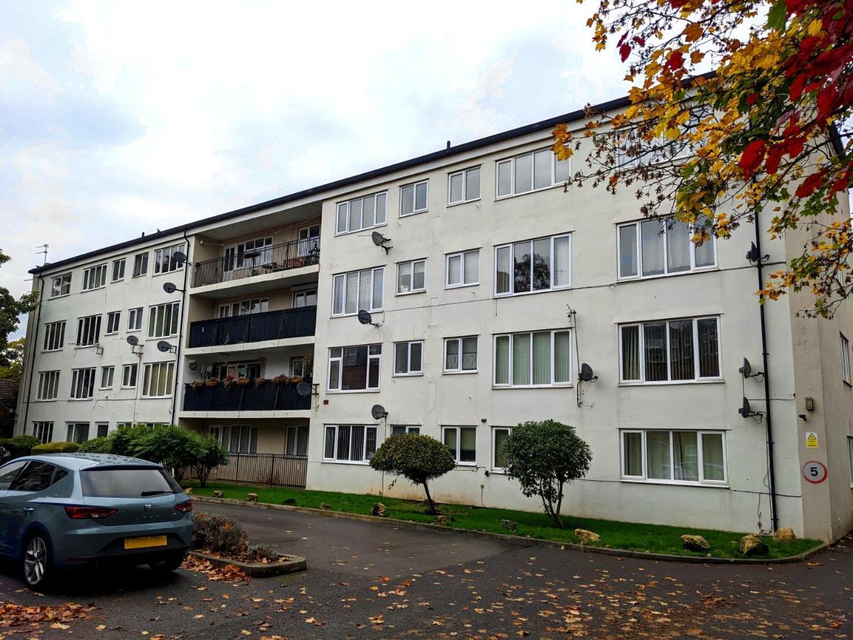 Racecourse Apartment Донкастер Экстерьер фото