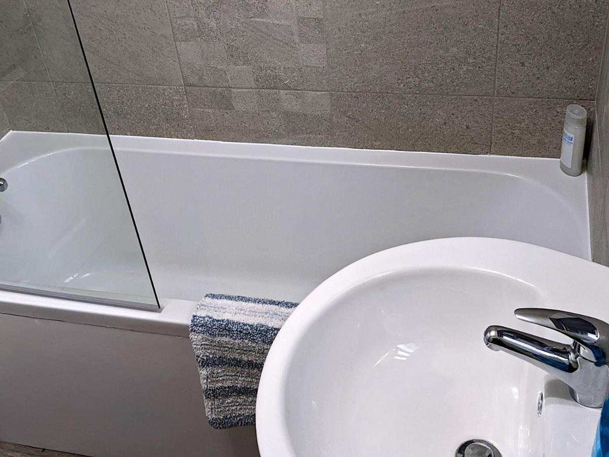 Racecourse Apartment Донкастер Экстерьер фото